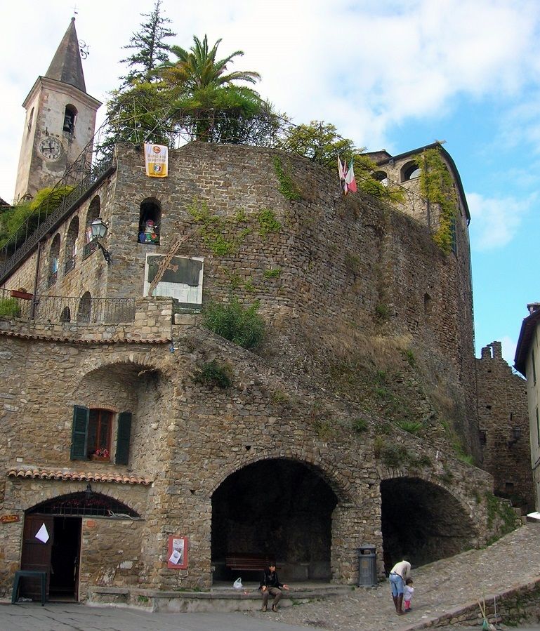 Lizard Castle: the impregnable stronghold of your love