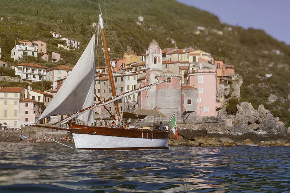 Tour per i borghi marinari del Levante: San Terenzo, Lerici e Tellaro.