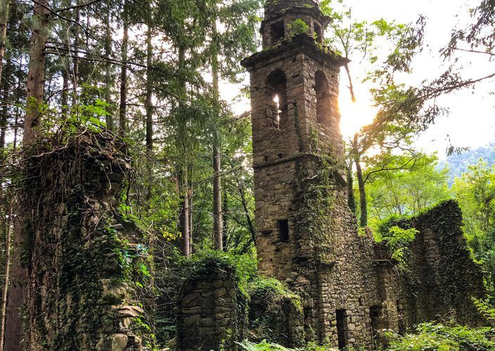 Trekking della Valle Sturla, da Borzone ai Laghi di Giacopiane