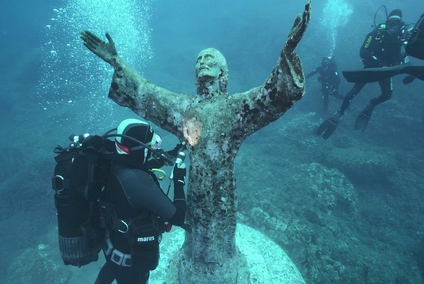 L’angelo custode del Cristo degli Abissi