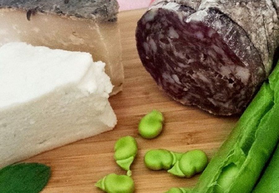 Fave, salam e pecorino